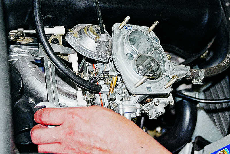 Уменьшение расхода топлива двигателя автомобиля с карбюратором 2105, 2107 озон
