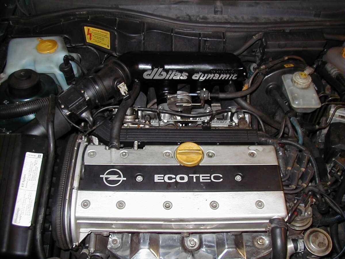 Двигатель опель вектра б 2.0. Двигатель Opel x20xev. Опель Вектра x20xev. Opel Vectra b 2.0 16v двигатель. Двигатель Опель Вектра x20xev.