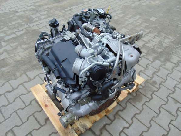 В 1993 году моторостроителями французского автоконцерна Renault создан и запущен в производство силовой агрегат F7R