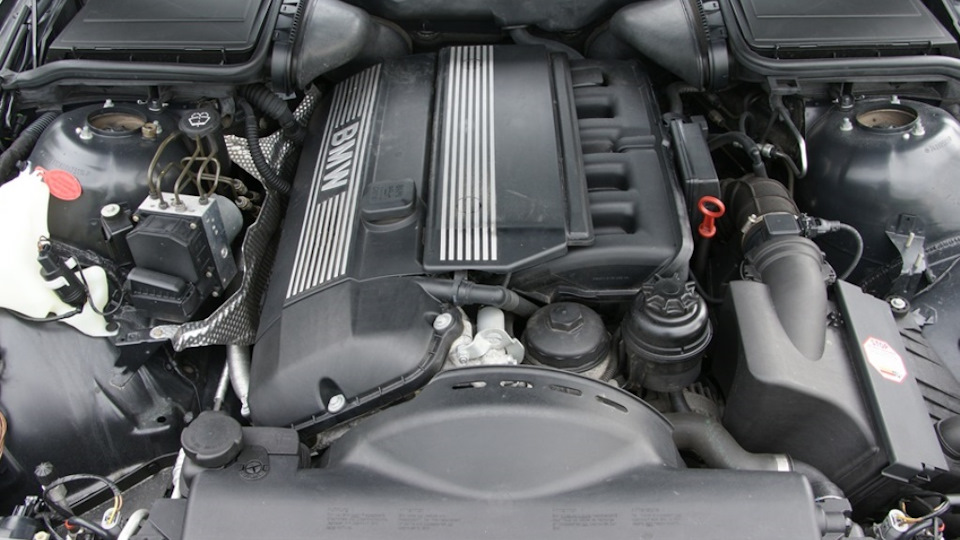 Е92 седан. спортивное купе bmw m3 (e92). надежность, проблемы и ремонт двигателя бмв м3 е92 s65