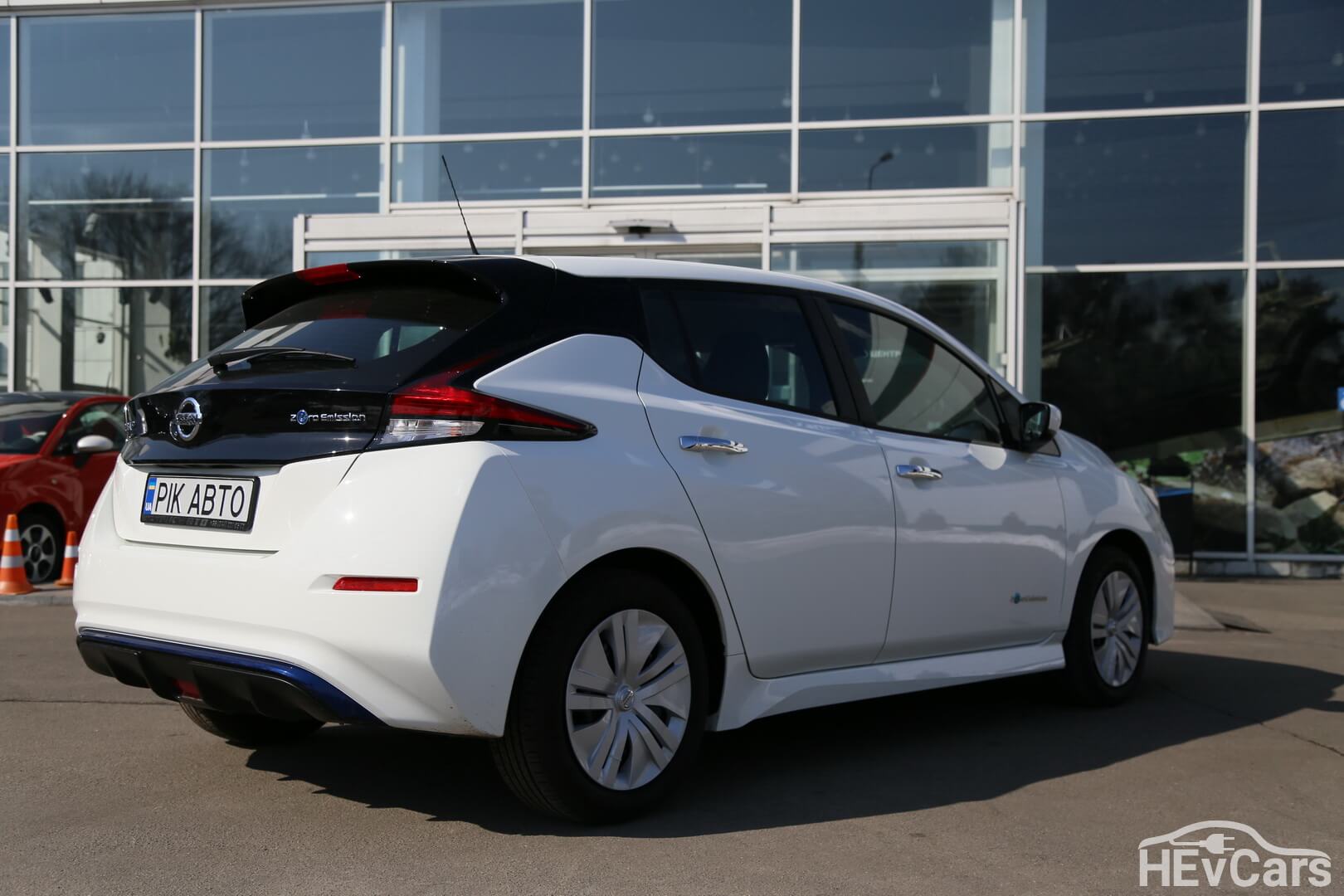 Nissan leaf первого поколения – полный обзор, стоит ли покупать на вторичном рынке, отзывы