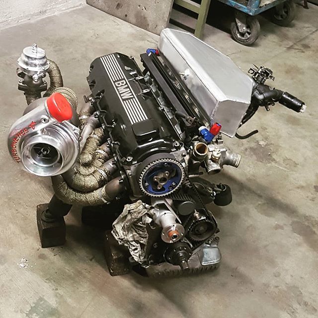 Двигатель m273