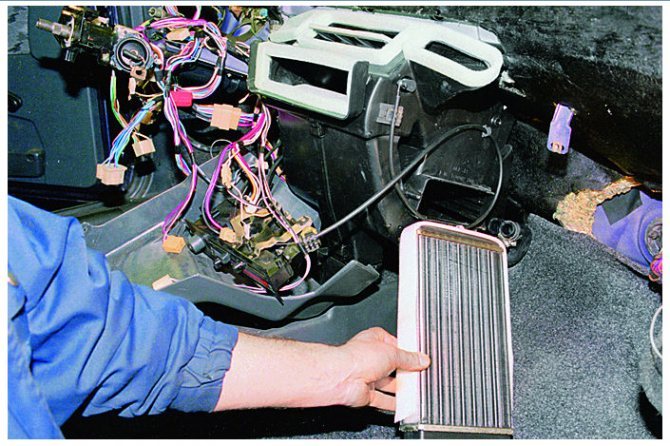 Как удалить воздушную пробку из системы охлаждения двигателя на автомобилях ваз 2108, 2109, 21099