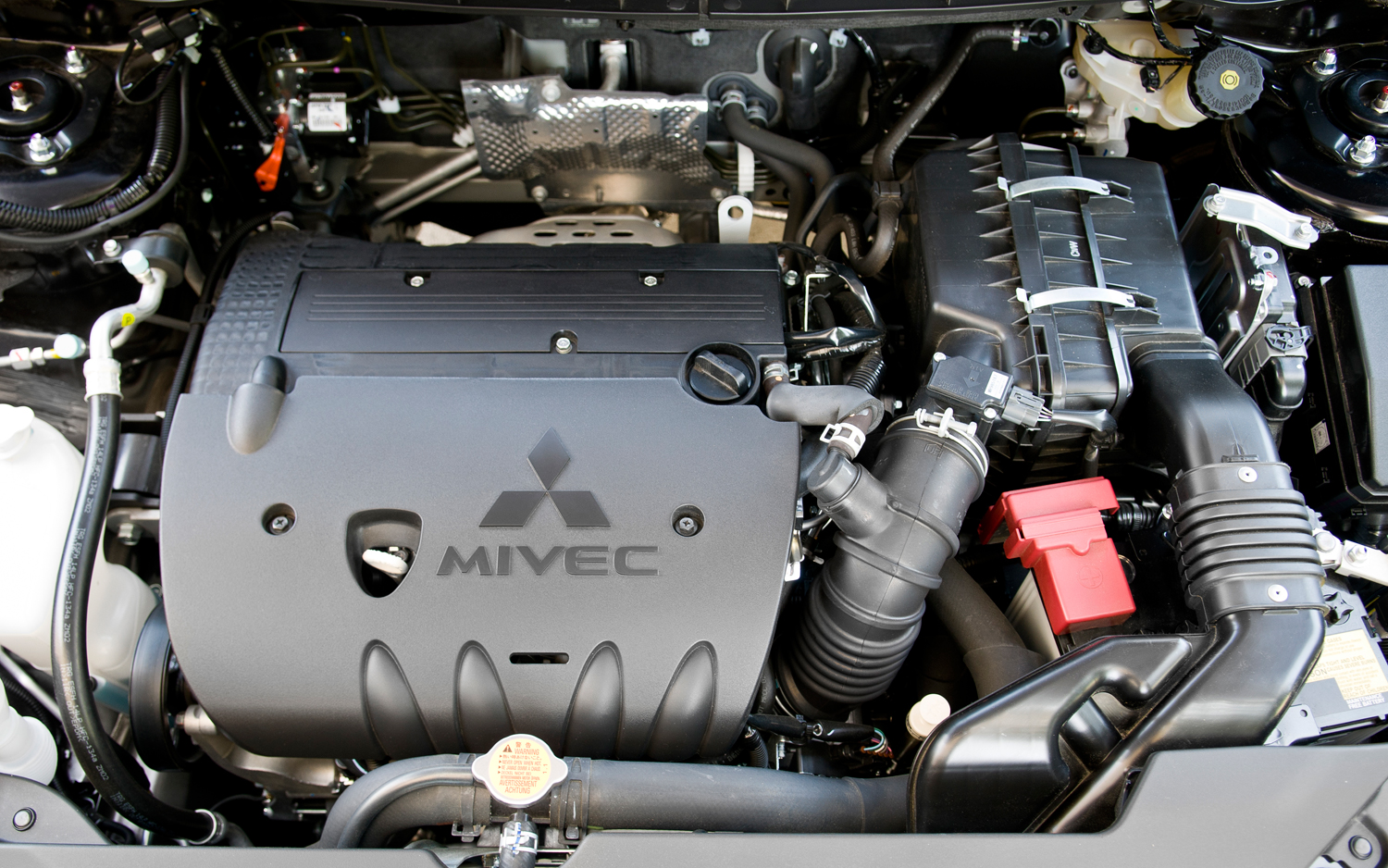 Мицубиси аутлендер двигатель 2. Мотор 2.4 Митсубиси Аутлендер. Двигатель Мицубиси Аутлендер 2.0. Двигатель Митсубиси Аутлендер 4. Мотор Mitsubishi Outlander XL 2.0.